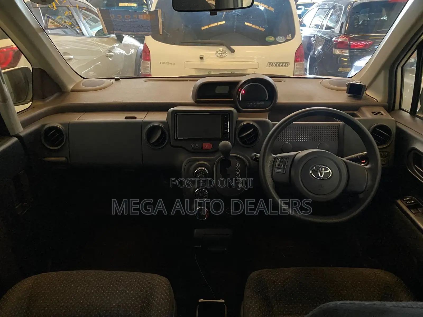 Toyota Spade 2018 White
