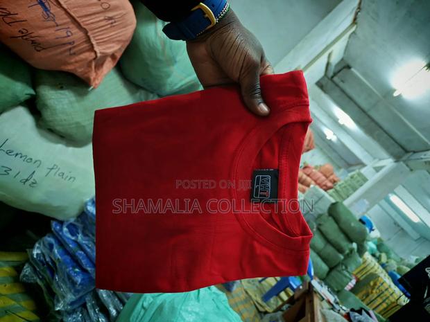 Roundneck Available - thumbnail 3