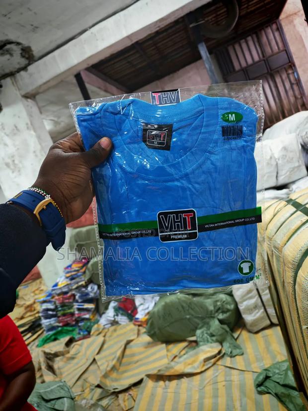 Roundneck Available - thumbnail 5