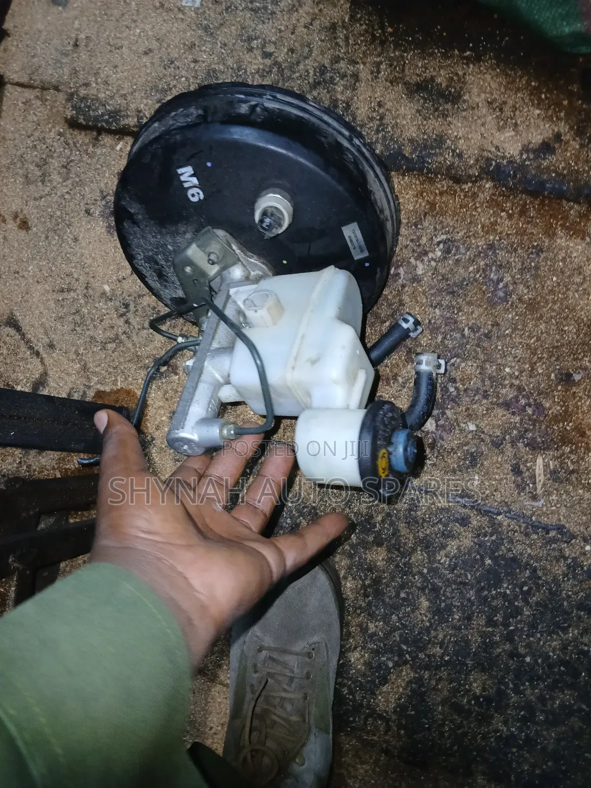 Brake Booster and Brake Master Cylinder Toyota Hilux Vigo