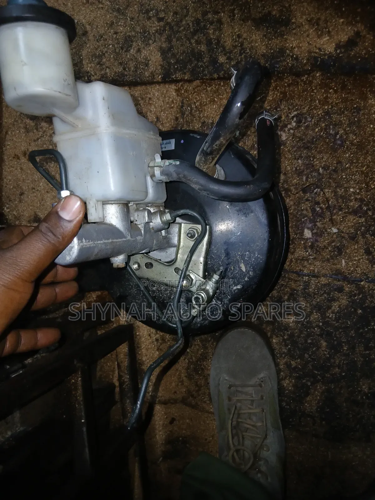 Brake Booster and Brake Master Cylinder Toyota Hilux Vigo
