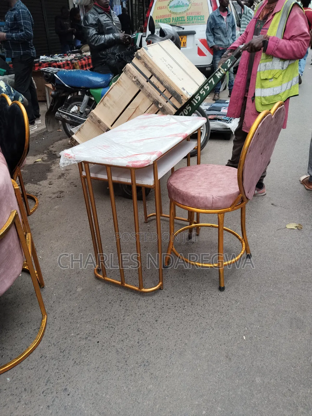 Nail Table