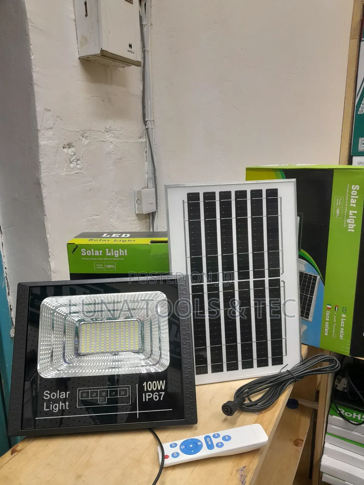 Smart Solar Lights Flood Lights 100w