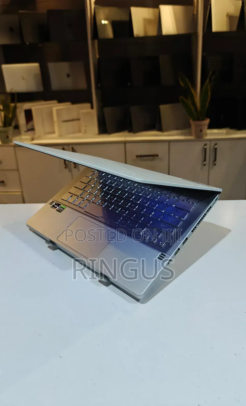 Laptop Asus ROG Zephyrus G14 16GB AMD Ryzen 9 SSD 512GB