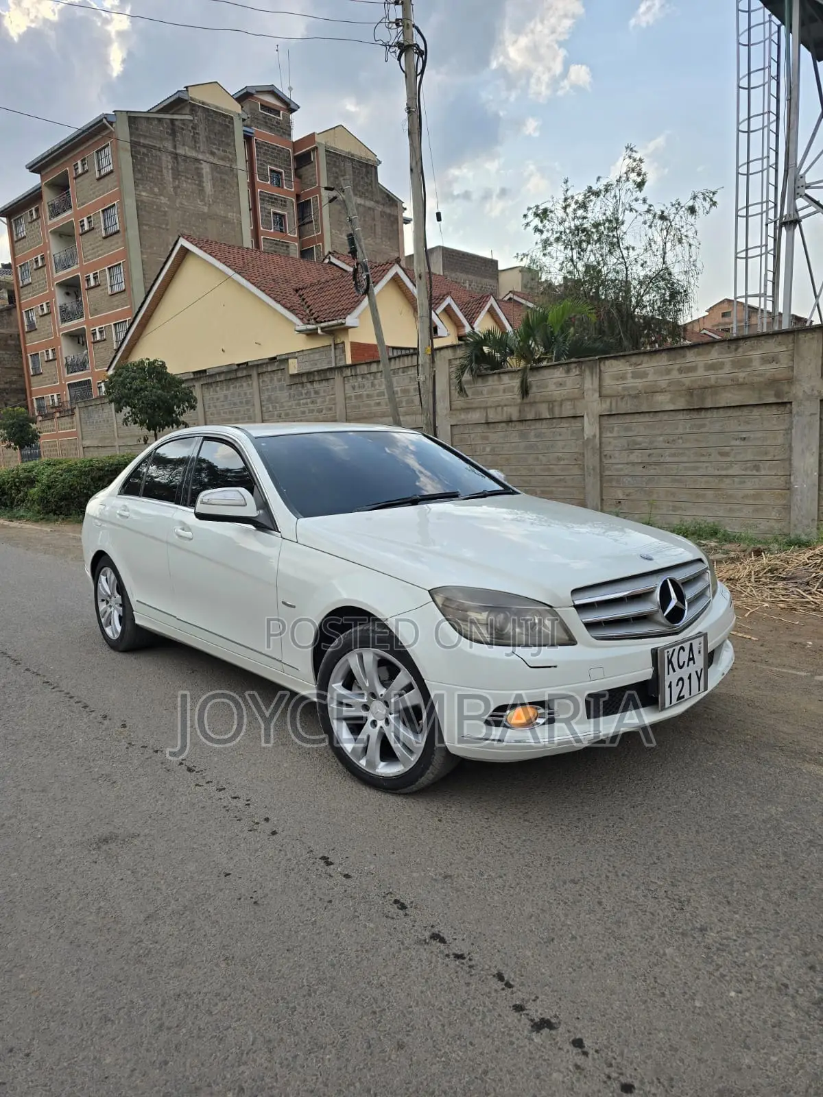Mercedes-Benz C200 2010 Pearl