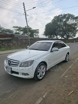 Mercedes-Benz C200 2010 Pearl