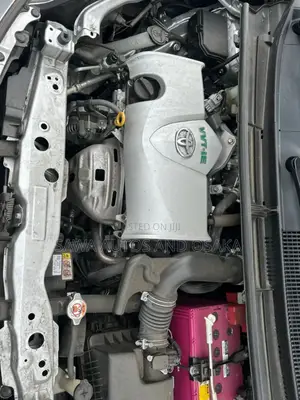 Toyota Sienta 2019 Silver