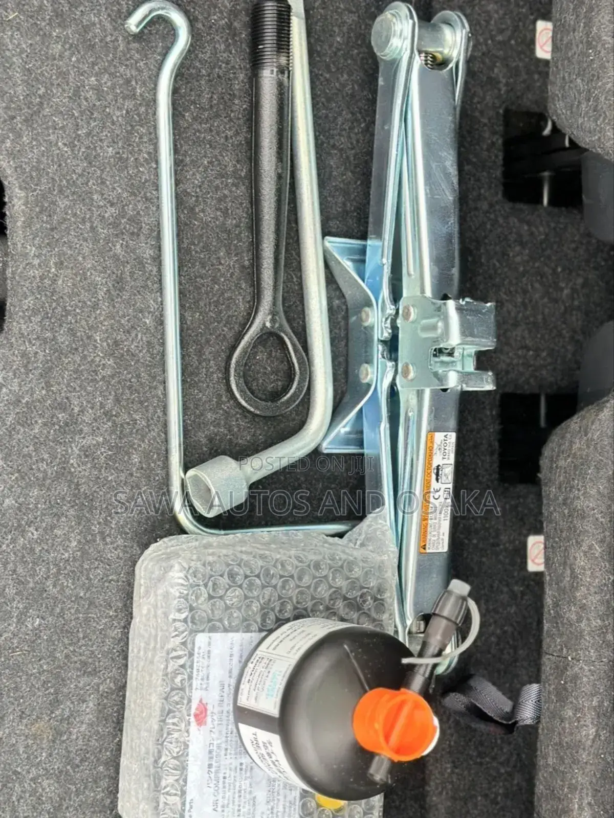 Toyota Sienta 2019 Silver