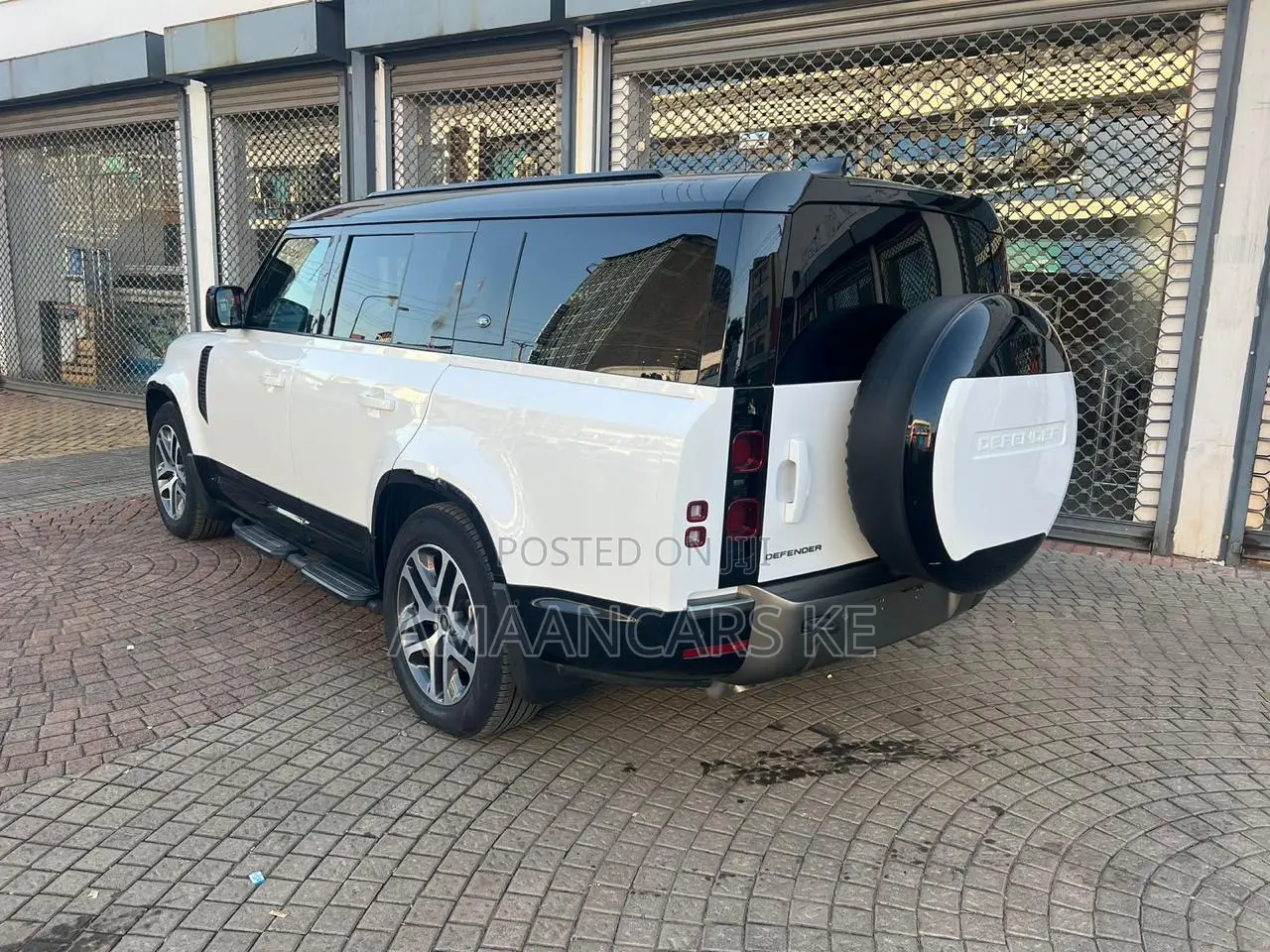 Land Rover Defender 2024 White