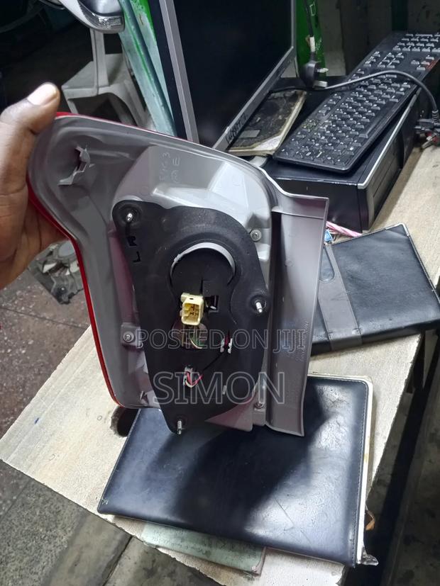 Axio 2010 Taillight - thumbnail 2