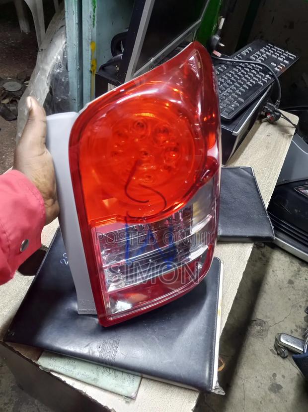 Axio 2010 Taillight - thumbnail 3