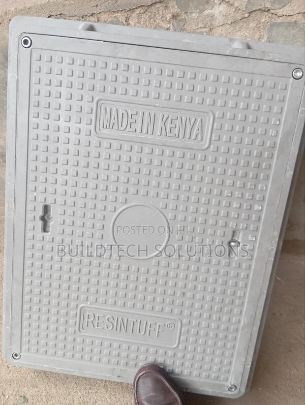 450× 600 Mm Locable Fibreglass Manhole Cover