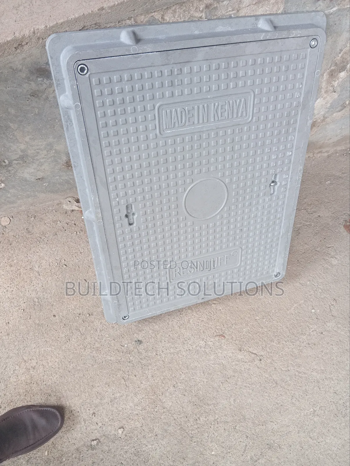 450× 600 Mm Locable Reinforced Polymer Manhole Cover