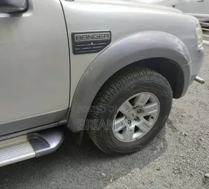 Ford Ranger Wildtrak 2013 Silver