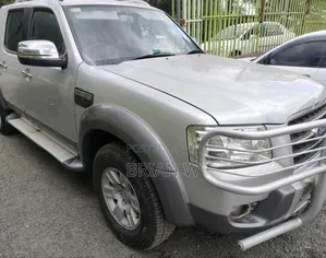 Ford Ranger Wildtrak 2013 Silver