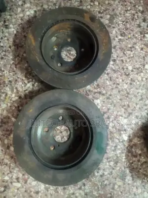 Toyota Crown 4wheel Rear Discs
