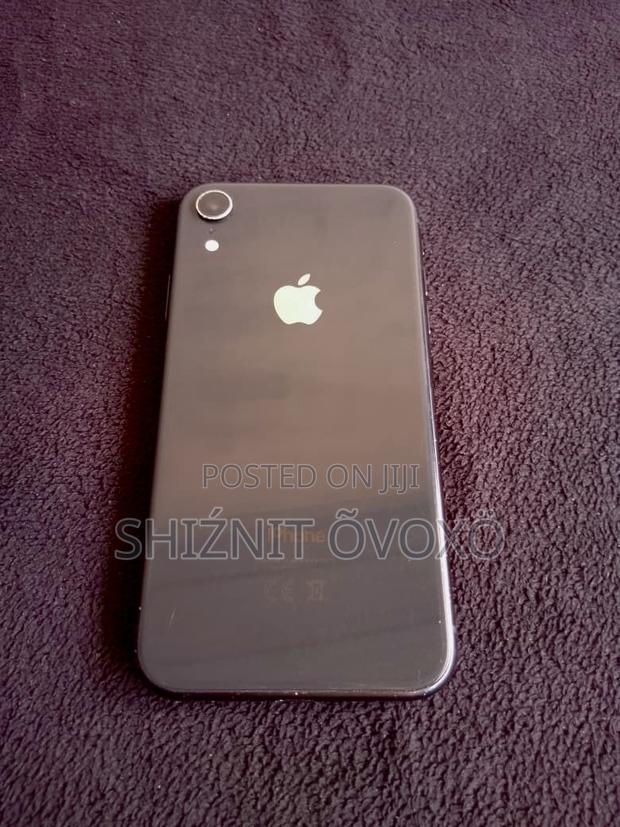 Apple XR 64 GB Black - thumbnail 4