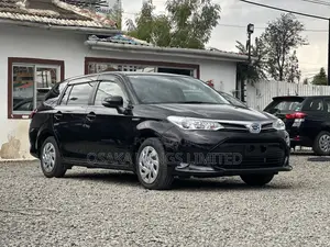 Toyota Corolla Fielder 1.5 Hybrid FWD 2018 Purple