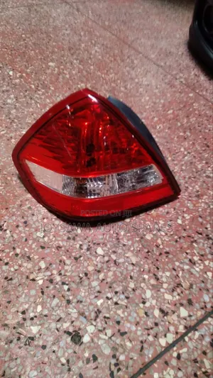 Nissan Tiida Saloon Xjapan Taillight