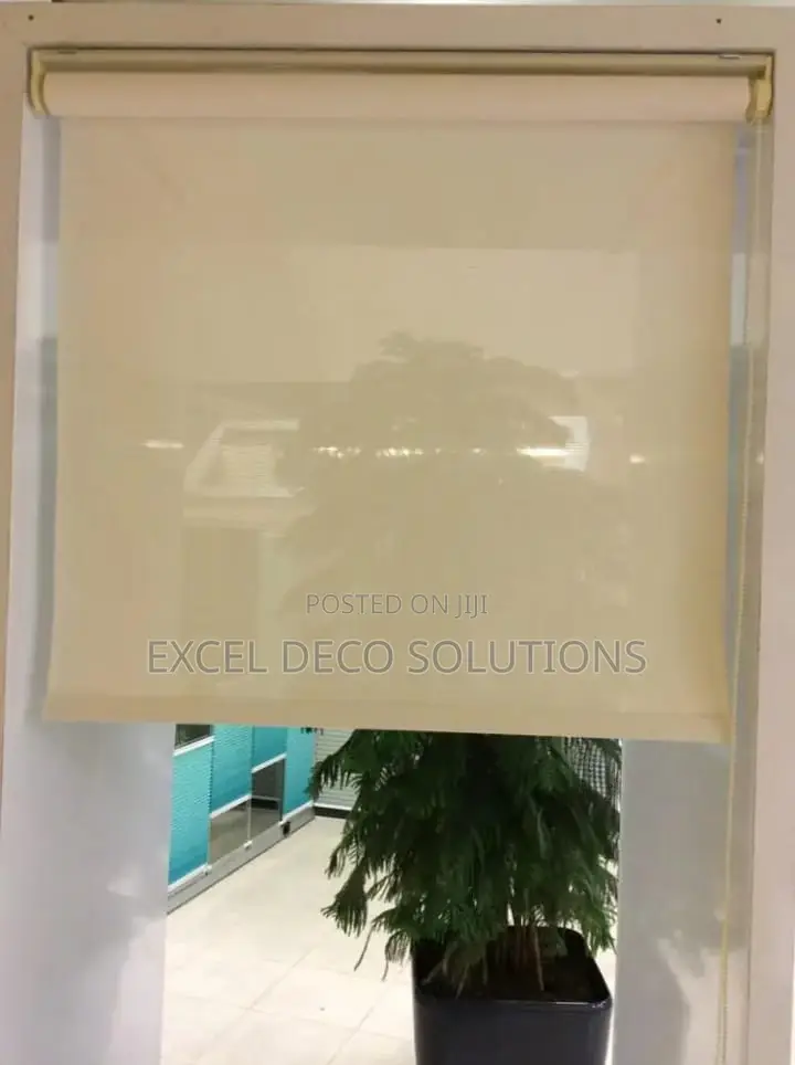 Stylish Functional Sunscreen Roller Blinds – Stay Cool All Year