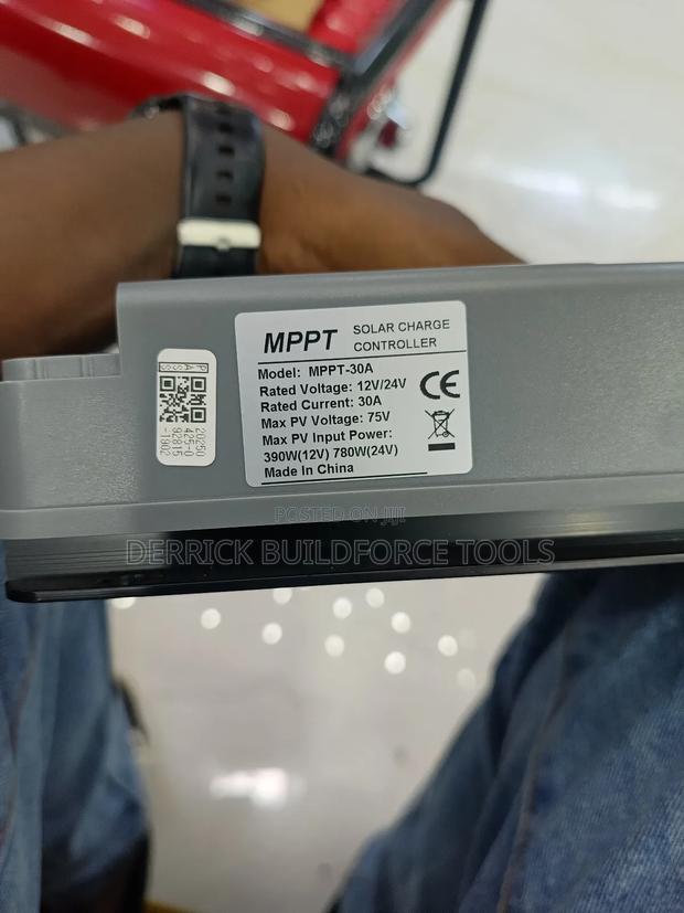 Phoenix MPPT 30a 12v/24v Solar Charge Controller - thumbnail 3