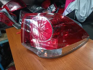 Toyota Crown 2012 Athlete Taillight