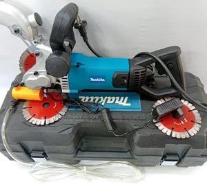 Makita Heavy Duty Wall Chaser - thumbnail 2