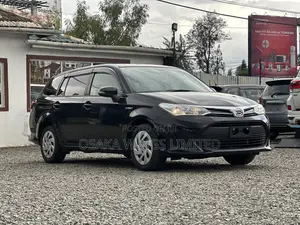 Toyota Corolla Fielder 1.5 Hybrid FWD 2018 Black