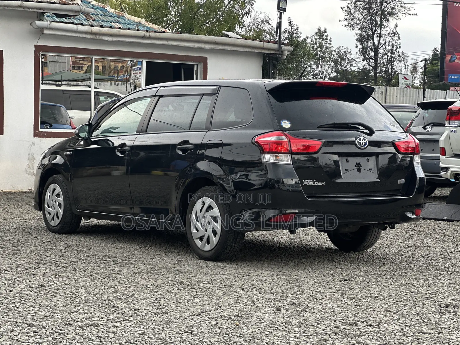 Toyota Corolla Fielder 1.5 Hybrid FWD 2018 Black