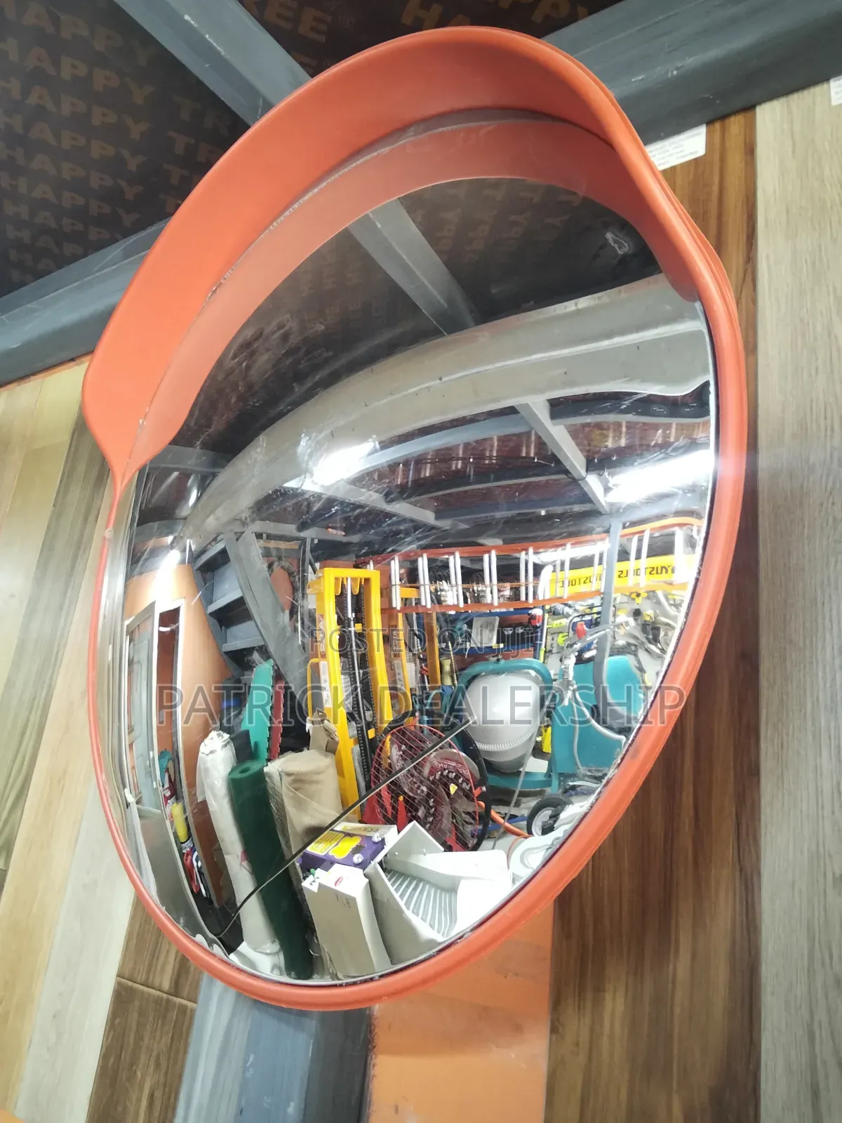 Round Convex Mirror