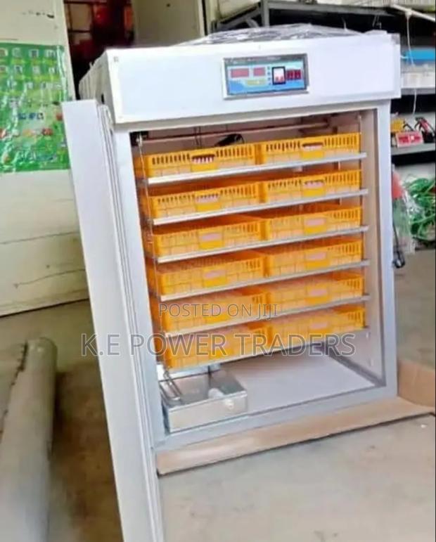 1056 Egg Incubator - thumbnail 2