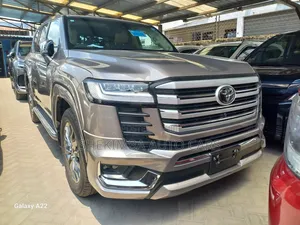 Toyota Land Cruiser 2022 Brown