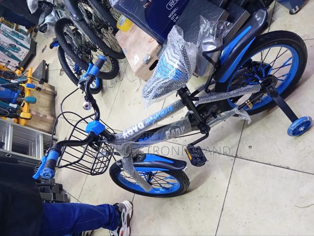 16 Inch Boy's Bike - main view