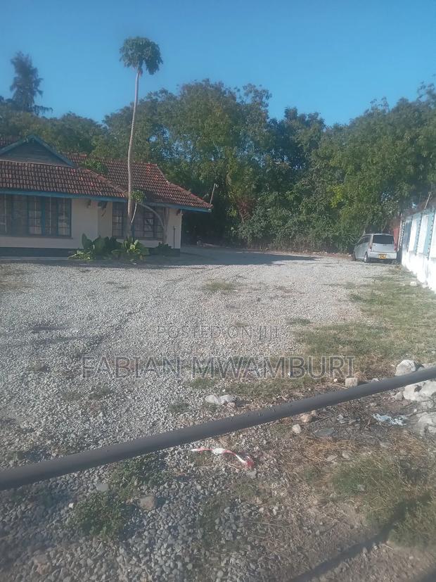 Showroom to Let - thumbnail 5