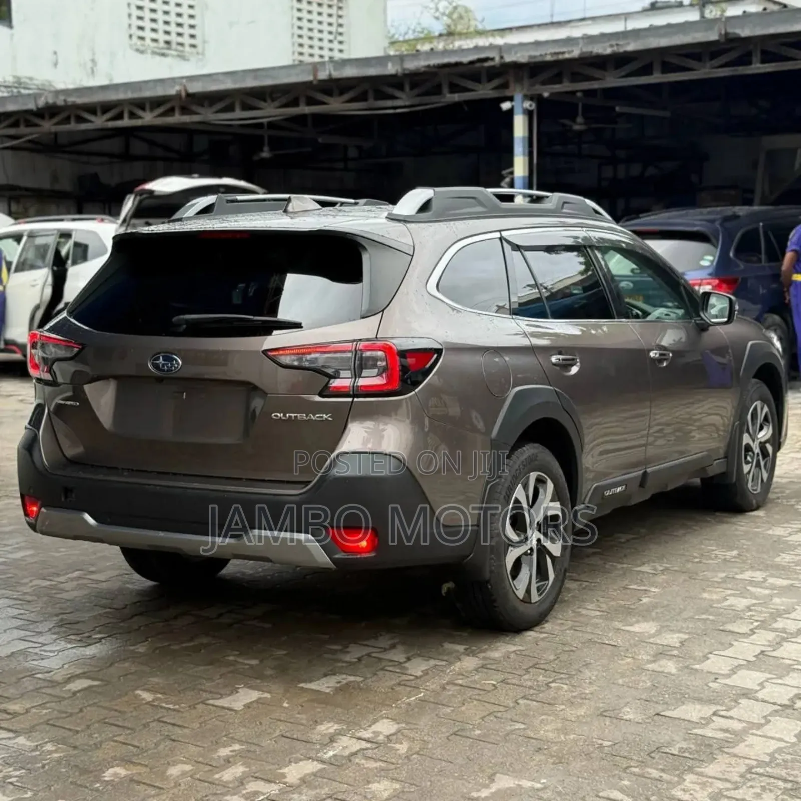 Subaru Outback Premium 2022 Brown