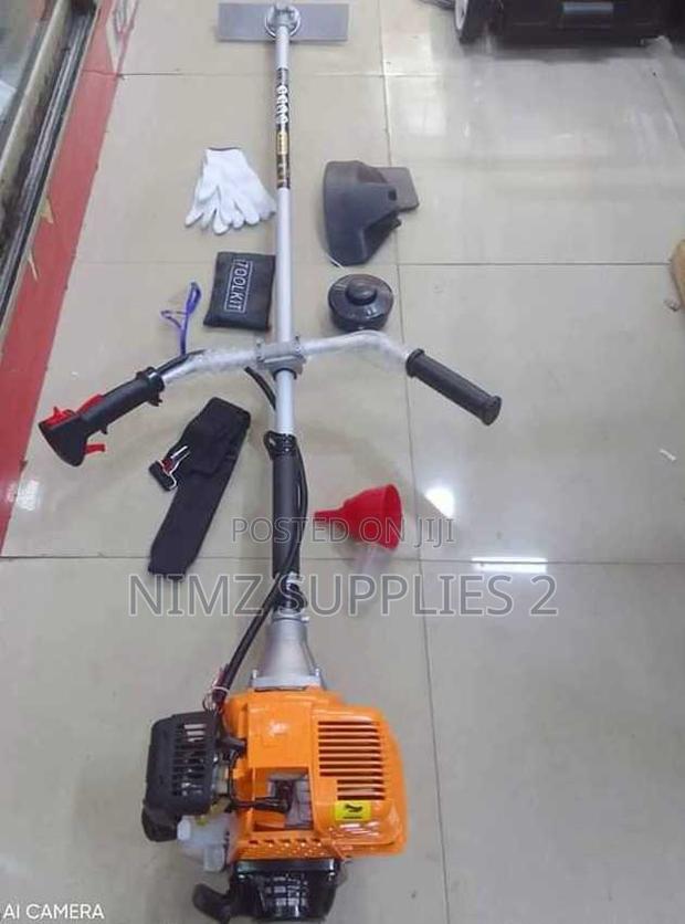 Gasoline Brush Cutter 4-Stroke - main view