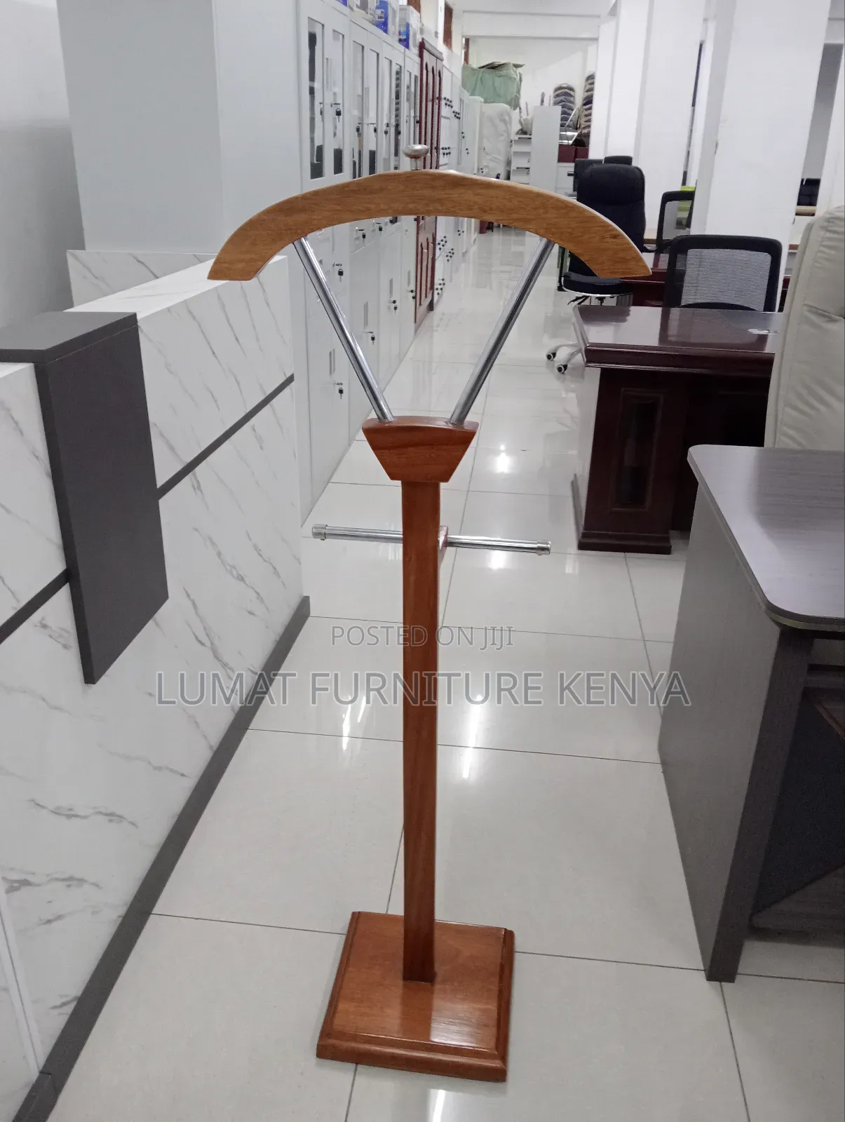 Executive Clothes Stand