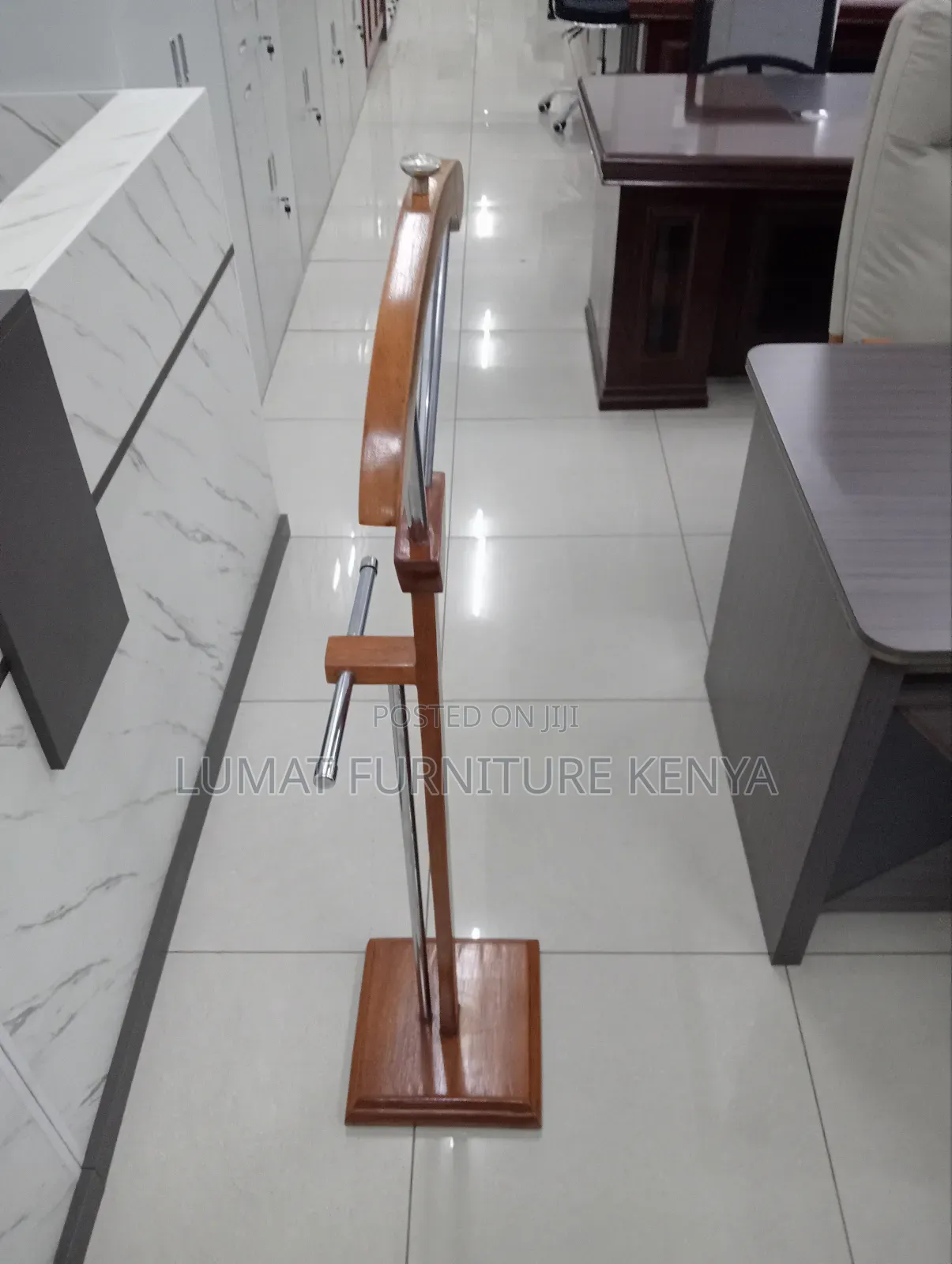 Executive Clothes Stand