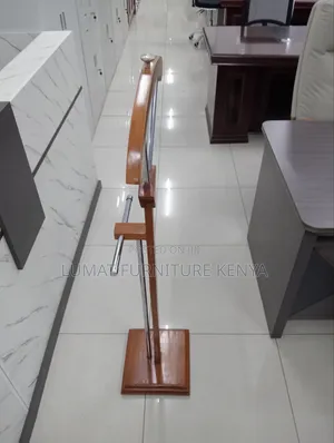 Executive Clothes Stand