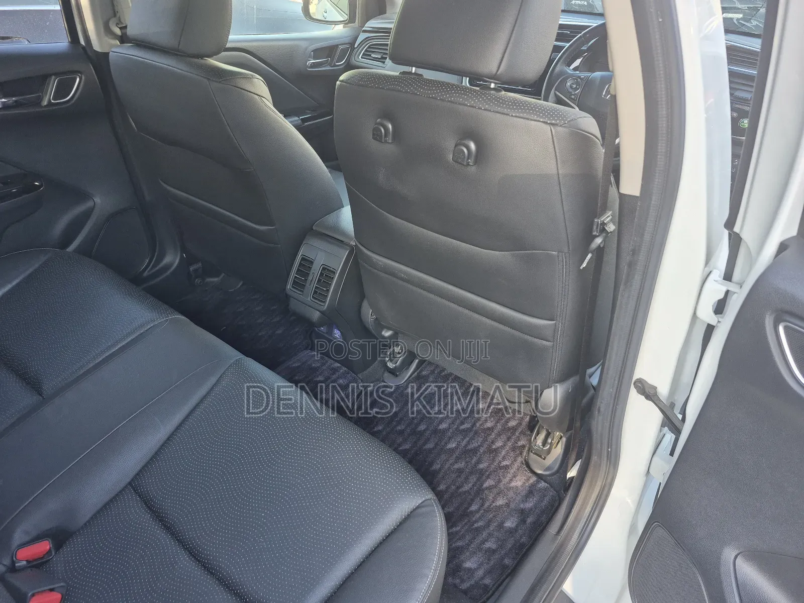 Honda Grace 2018 White