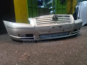 Avensis 2005 Bumper