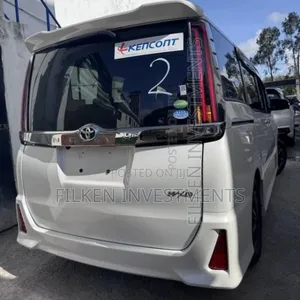 Toyota Noah 2.0 FWD (8 Seater) 2020 White