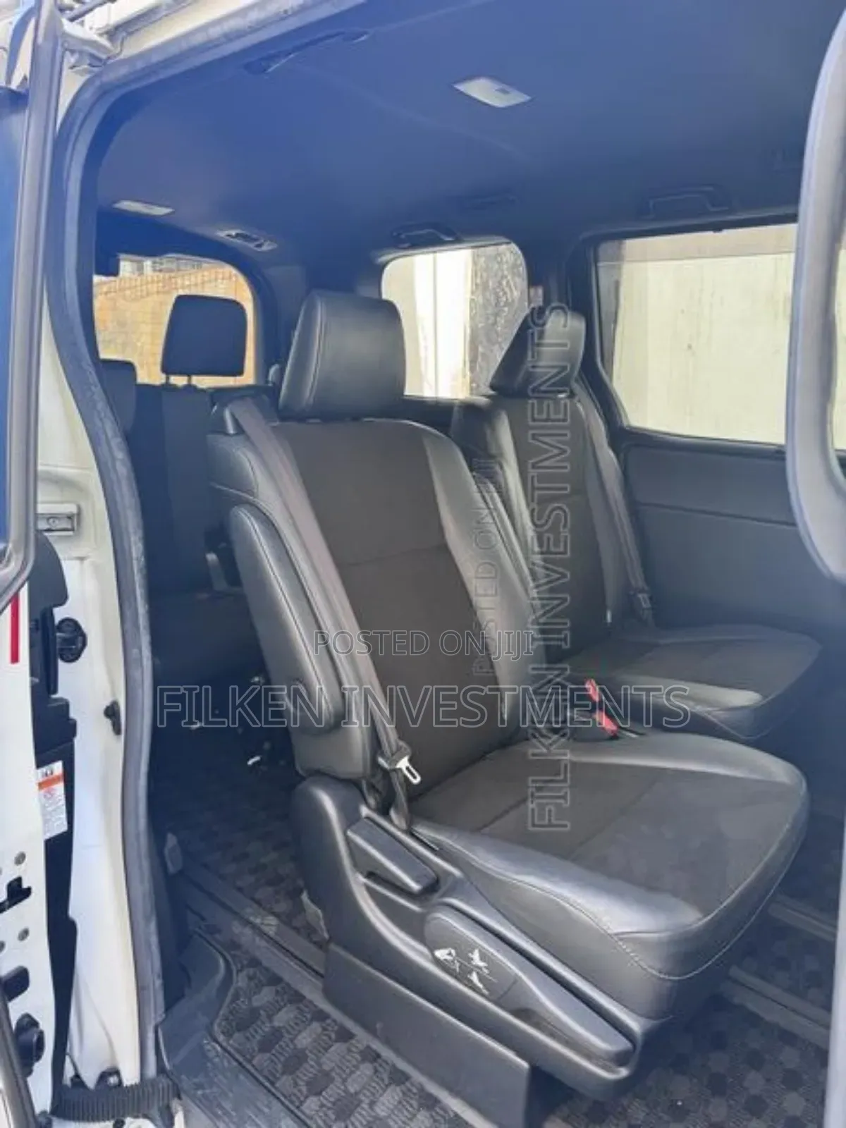 Toyota Noah 2.0 FWD (8 Seater) 2020 White