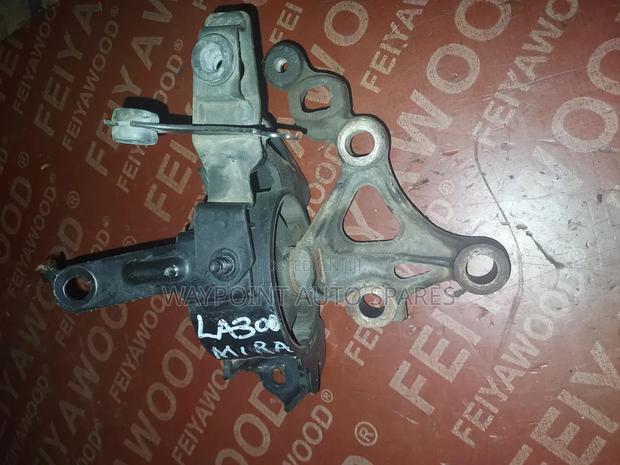 Gear Mount Daihatsu Mira