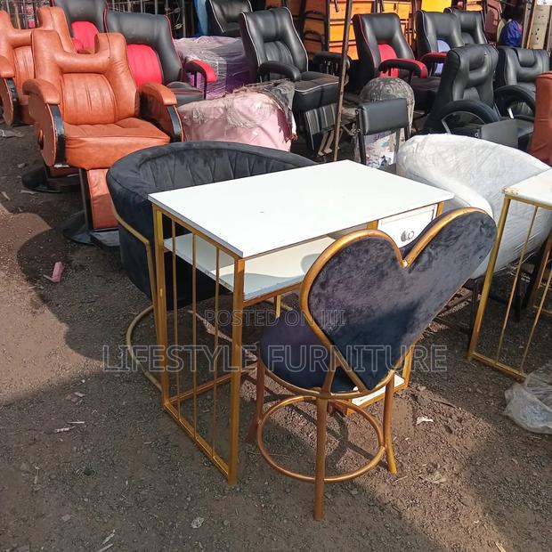 Manicure Set (Table Plus 2 Seats) - thumbnail 3