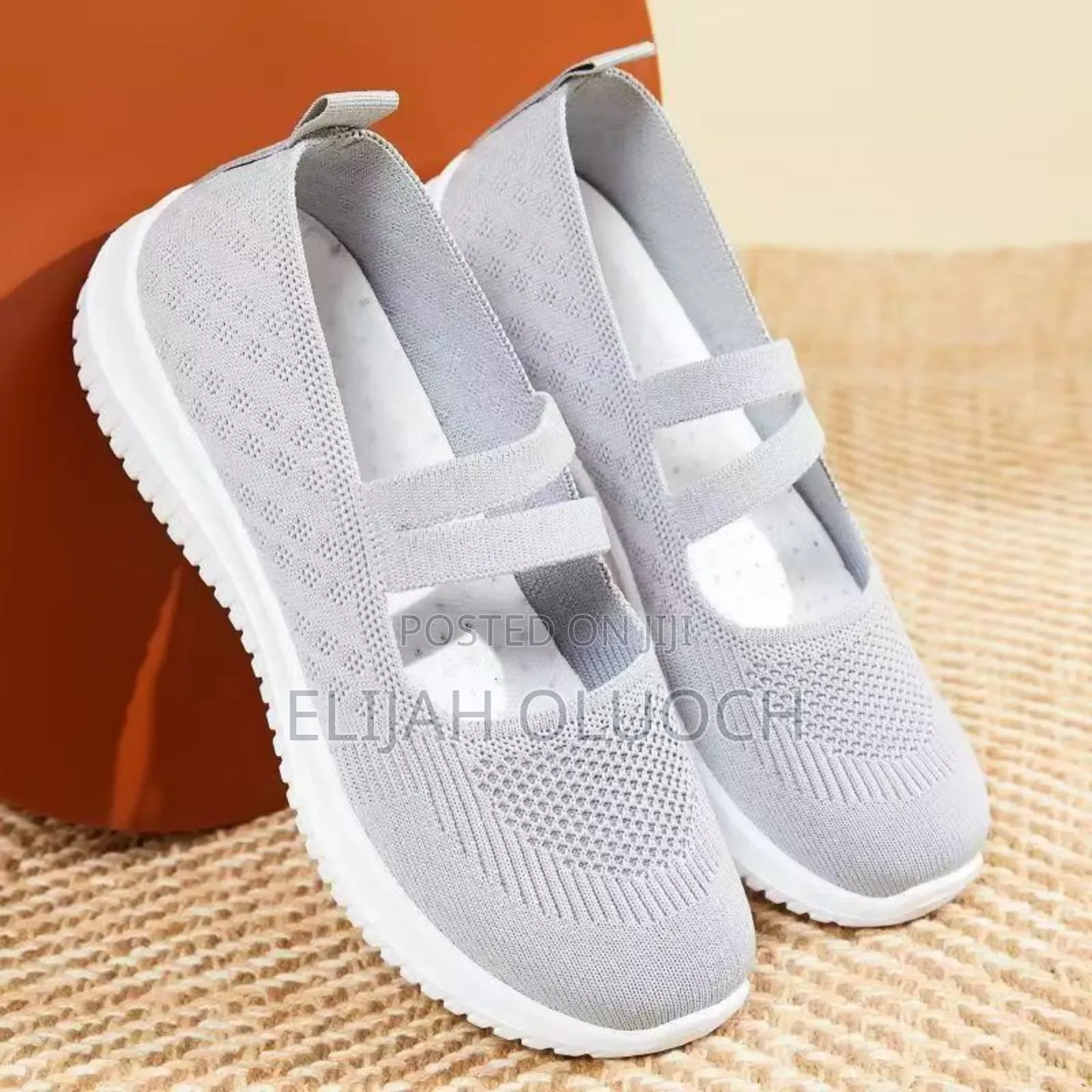 Fashion Lady's Breathable Shoes
