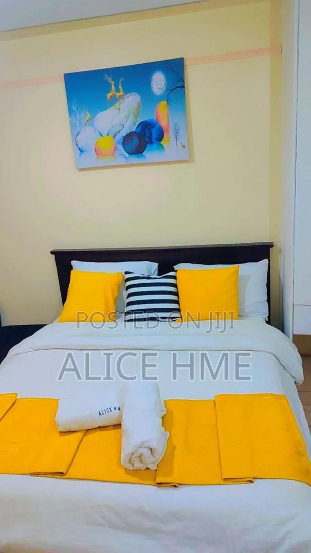 Studio Air Bnb In South B - main view