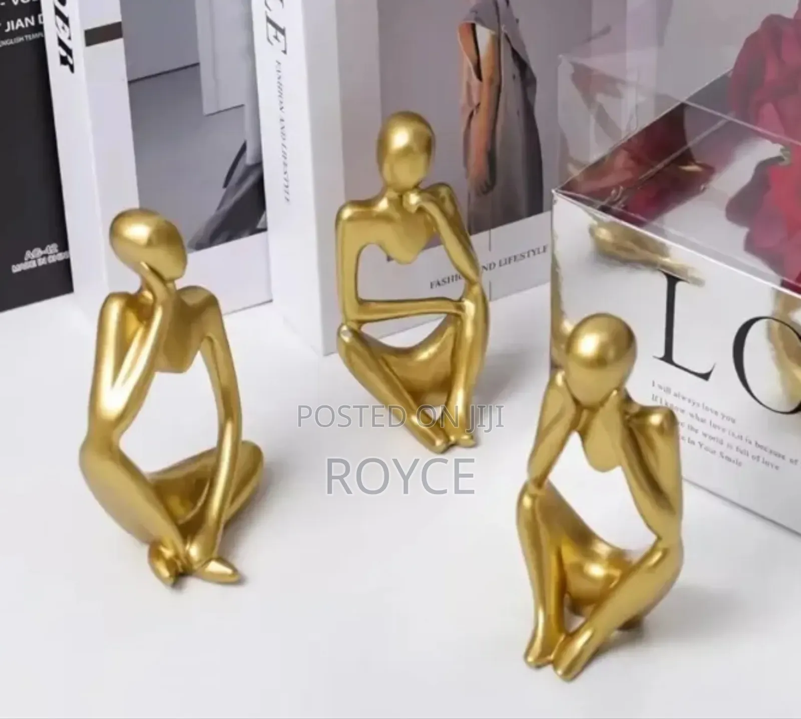 Golden Thinker Statue Deco -12cm
