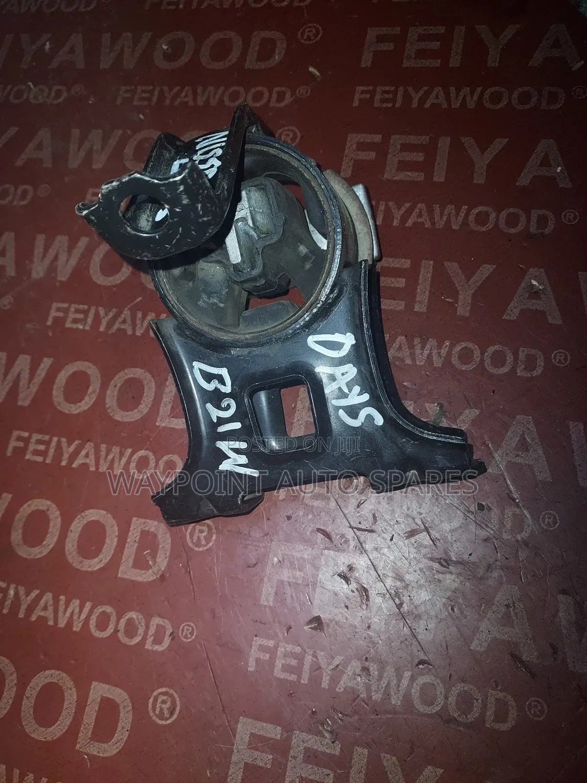 Nissan Days Gear Mount