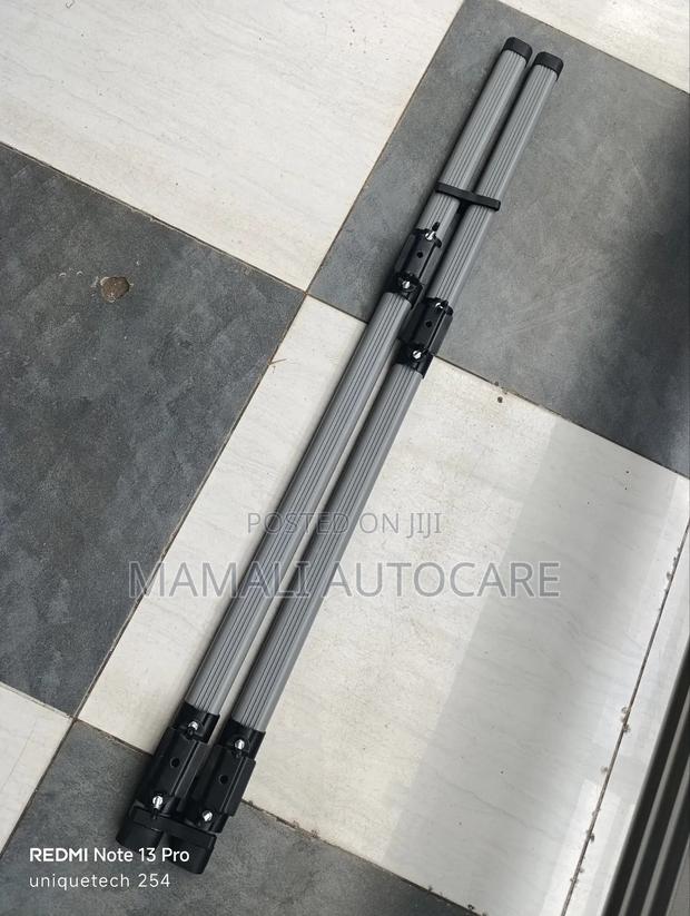 Universal Grey Roof Rack Crossbar for Vehicles - main view
